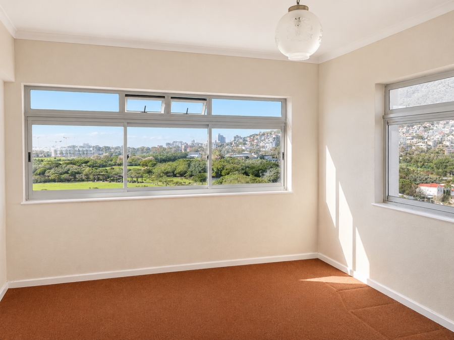 1 Bedroom Property for Sale in Mouille Point Western Cape